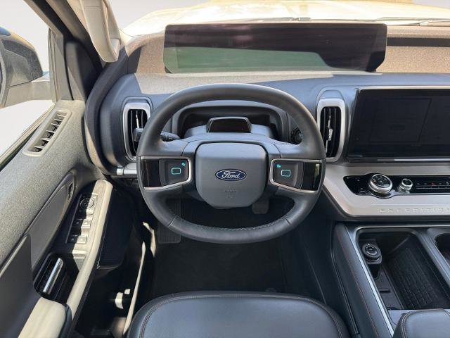 Certified 2025 Ford Expedition Active image 12