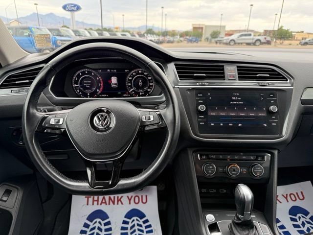 Used 2018 Volkswagen Tiguan SEL Premium FWD image 16