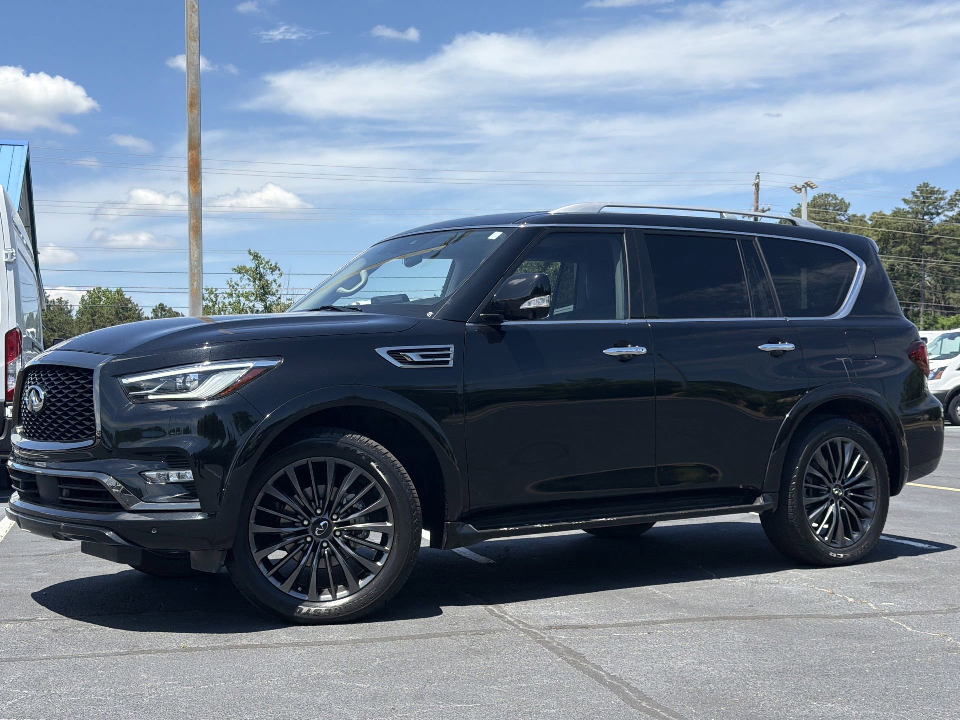 Used 2023 INFINITI QX80 Premium Select