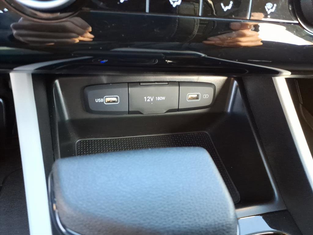 Used 2024 Hyundai Tucson SE image 18