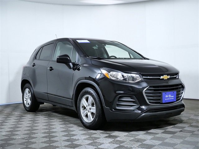 Used 2020 Chevrolet Trax LS w/ Tint and Cruise Package image 1