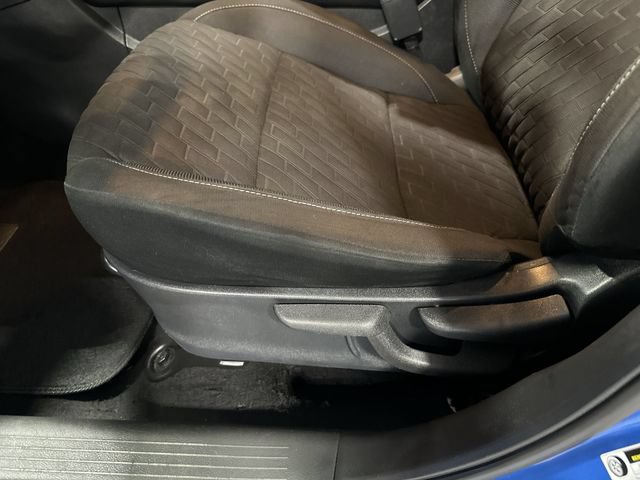 Used 2021 Nissan Kicks SV FWD image 18
