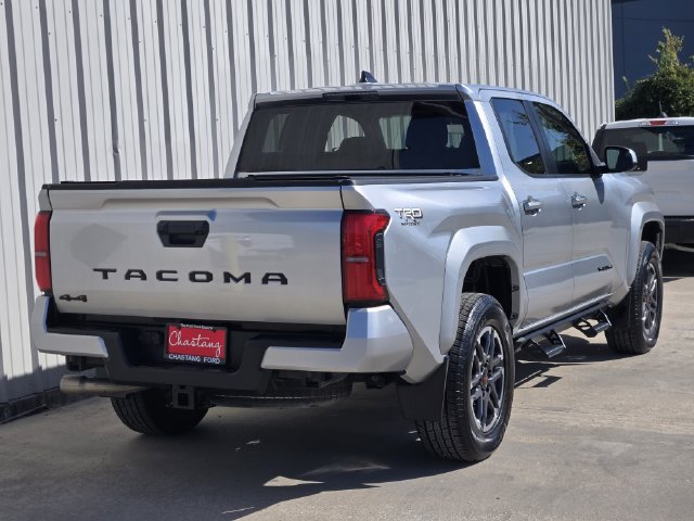 Used 2024 Toyota Tacoma TRD Sport AWD/4WD image 10