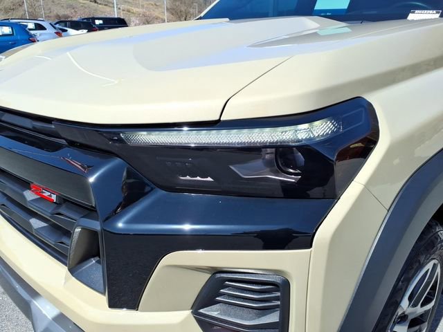 Used 2023 Chevrolet Colorado Z71 w/ Z71 Convenience Package 2 image 15