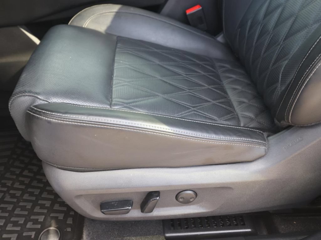 Used 2023 Nissan Rogue Platinum AWD/4WD image 17