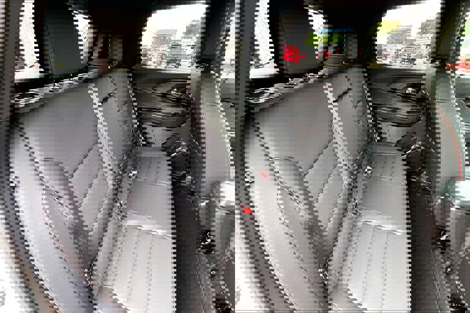 Used 2025 Chevrolet TrailBlazer RS w/ Convenience Package image 22