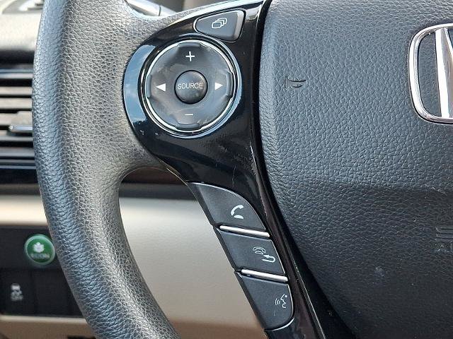 Used 2017 Honda Accord LX image 22