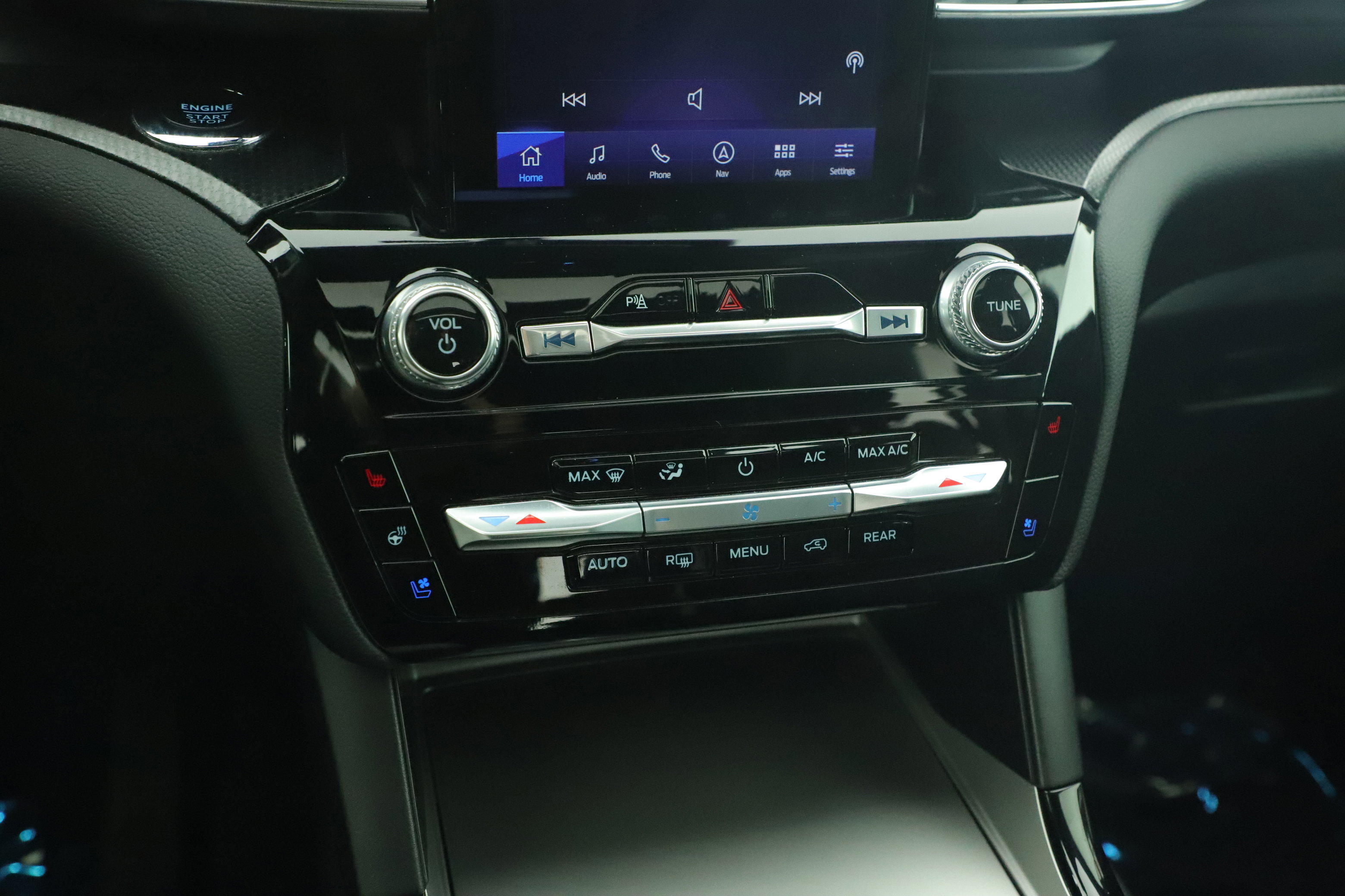 Certified 2024 Ford Explorer ST w/ Equipment Group 401A image 23