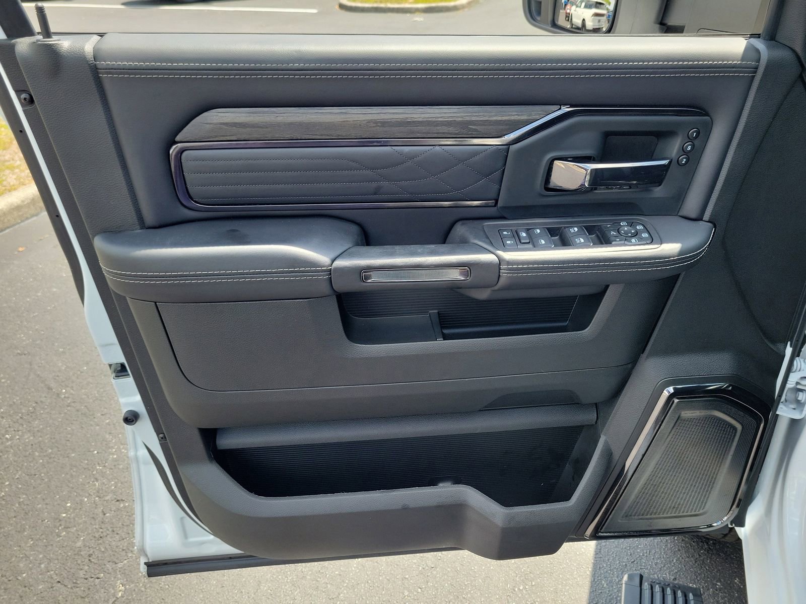 Used 2026 RAM 3500 Limited AWD/4WD image 14
