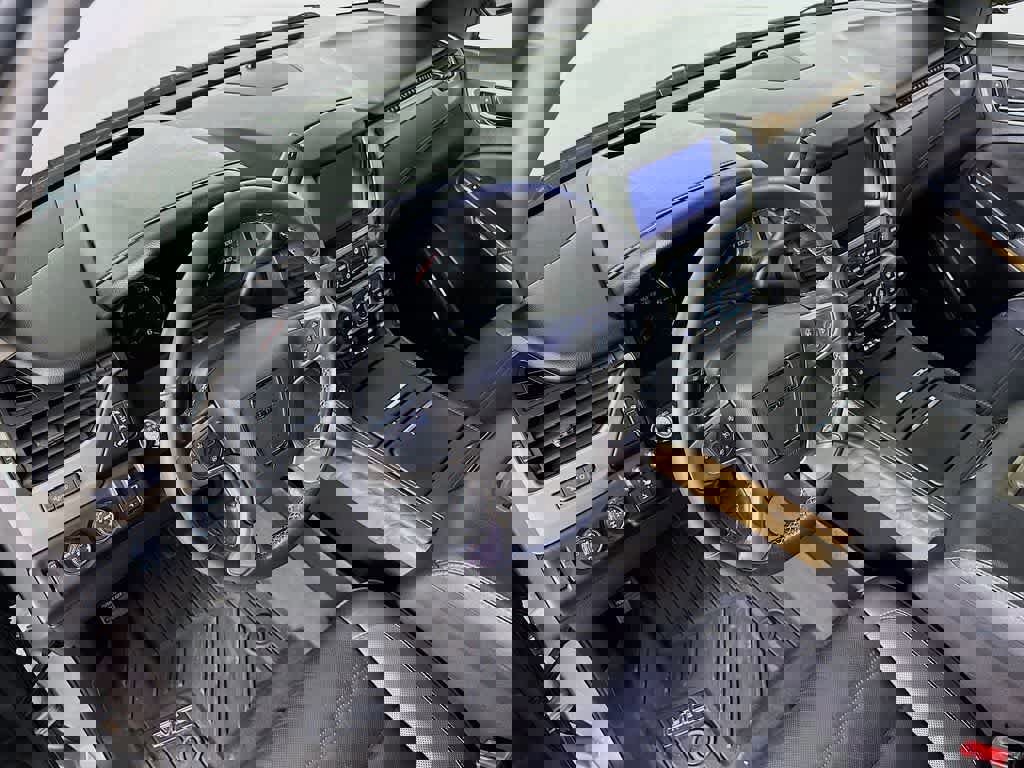 Used 2019 GMC Yukon Denali w/ Open Road Package image 9