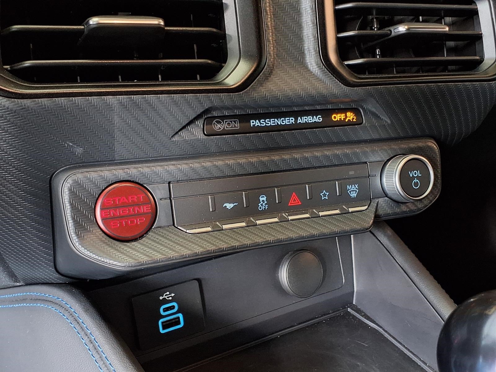 Certified 2025 Ford Mustang Dark Horse RWD image 16
