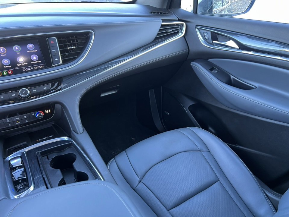 Used 2022 Buick Enclave Essence w/ Experience Buick Package image 37