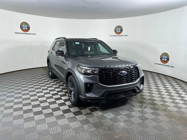 Certified 2025 Ford Explorer ST-Line w/ ST-Line Street Pack AWD/4WD image 18
