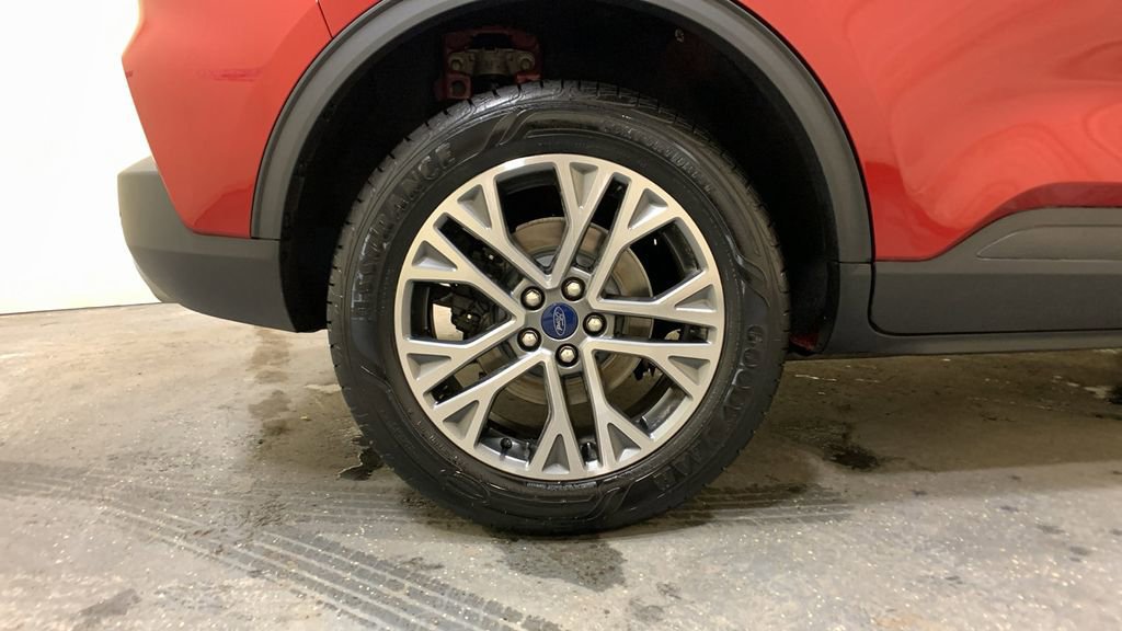 Certified 2022 Ford Escape SEL image 16