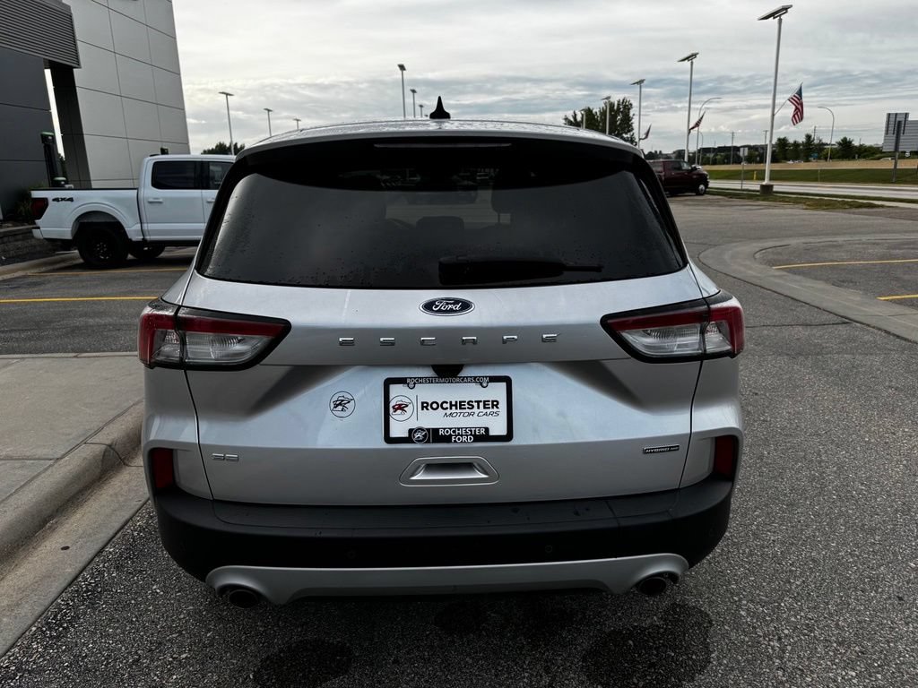Certified 2020 Ford Escape SE Sport AWD/4WD image 40