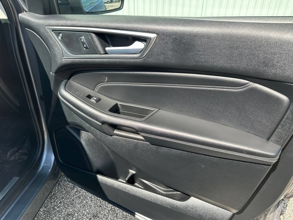 Certified 2024 Ford Edge Titanium AWD/4WD image 30