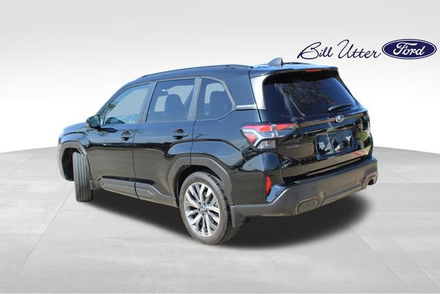 Used 2025 Subaru Forester Touring w/ Popular Package - Touring image 3