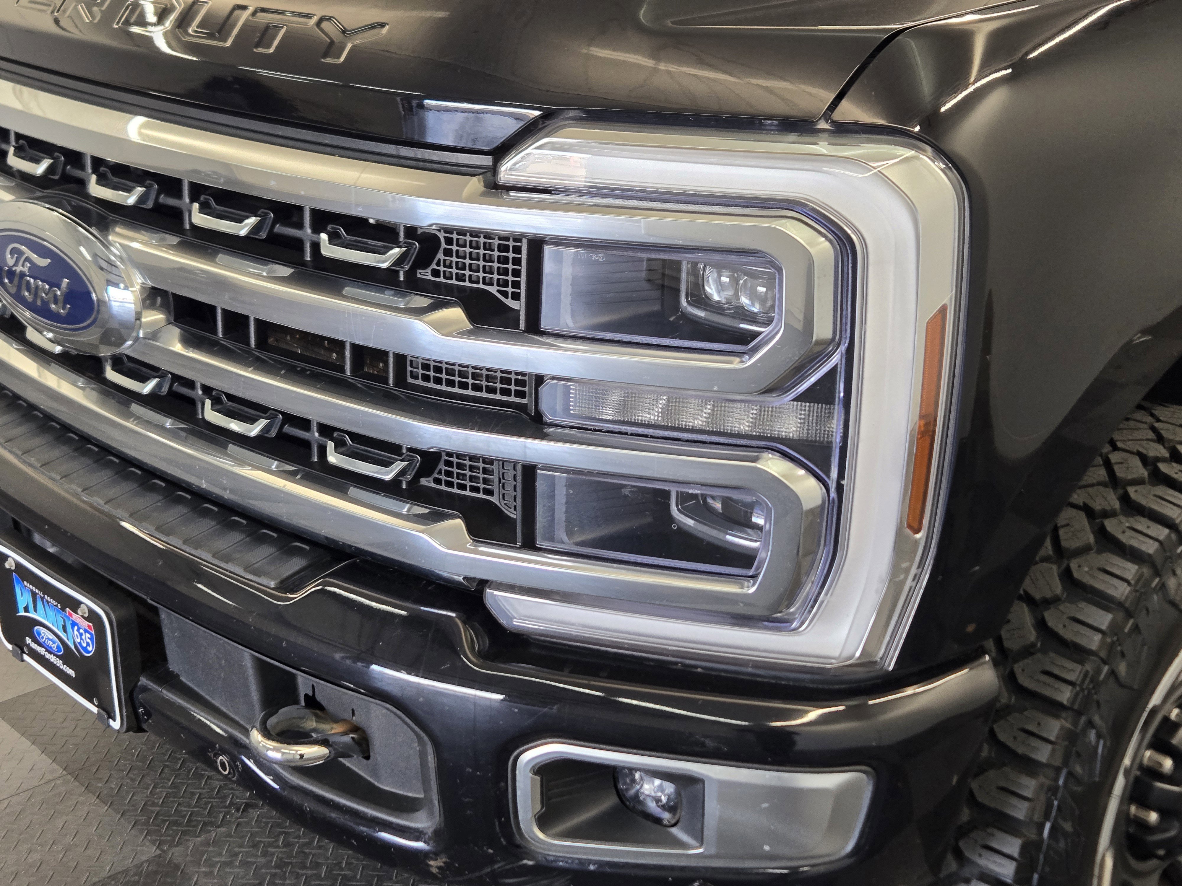 Certified 2024 Ford F250 Platinum w/ Tremor Off-Road Package image 8