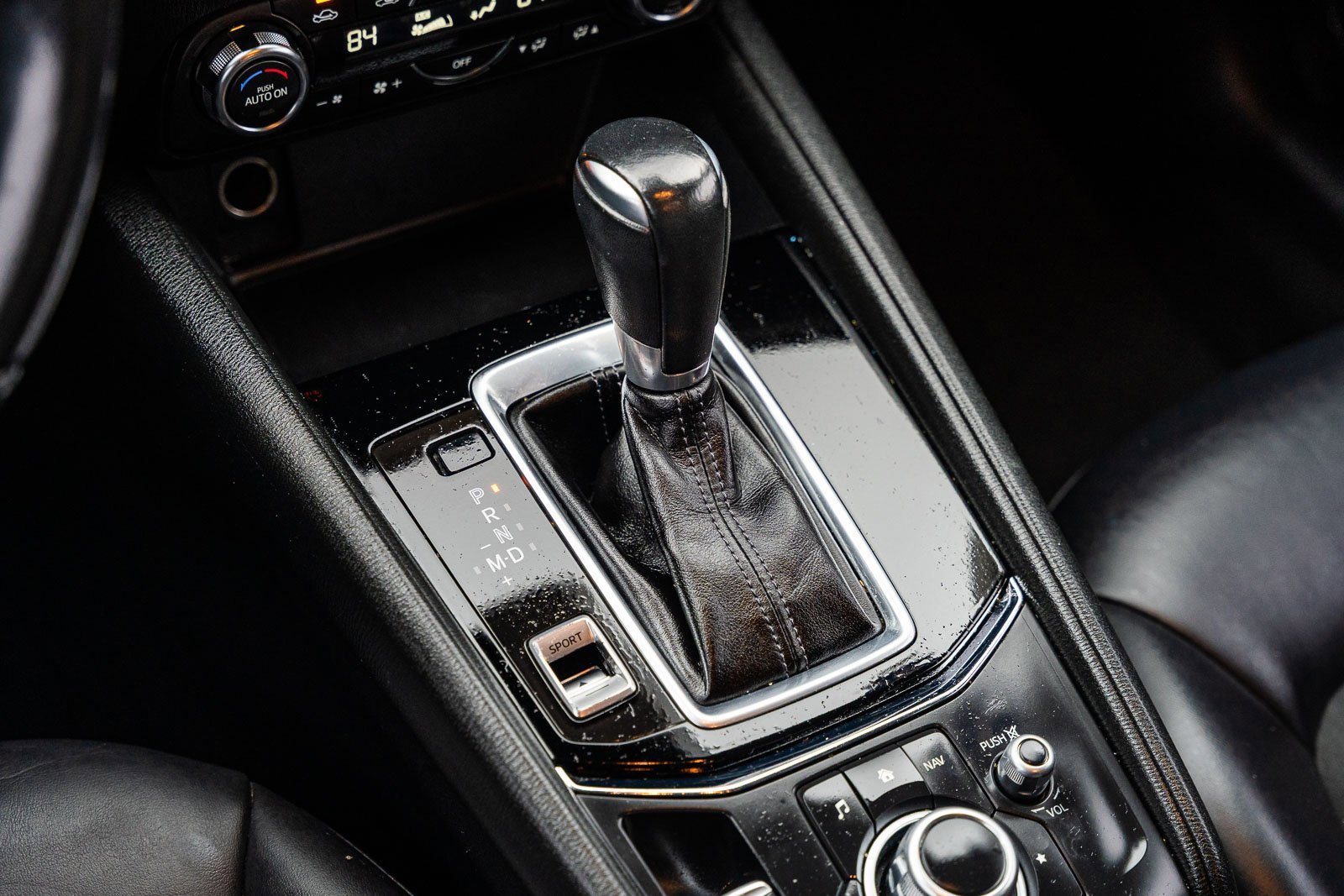 Used 2018 MAZDA CX-5 Touring image 27