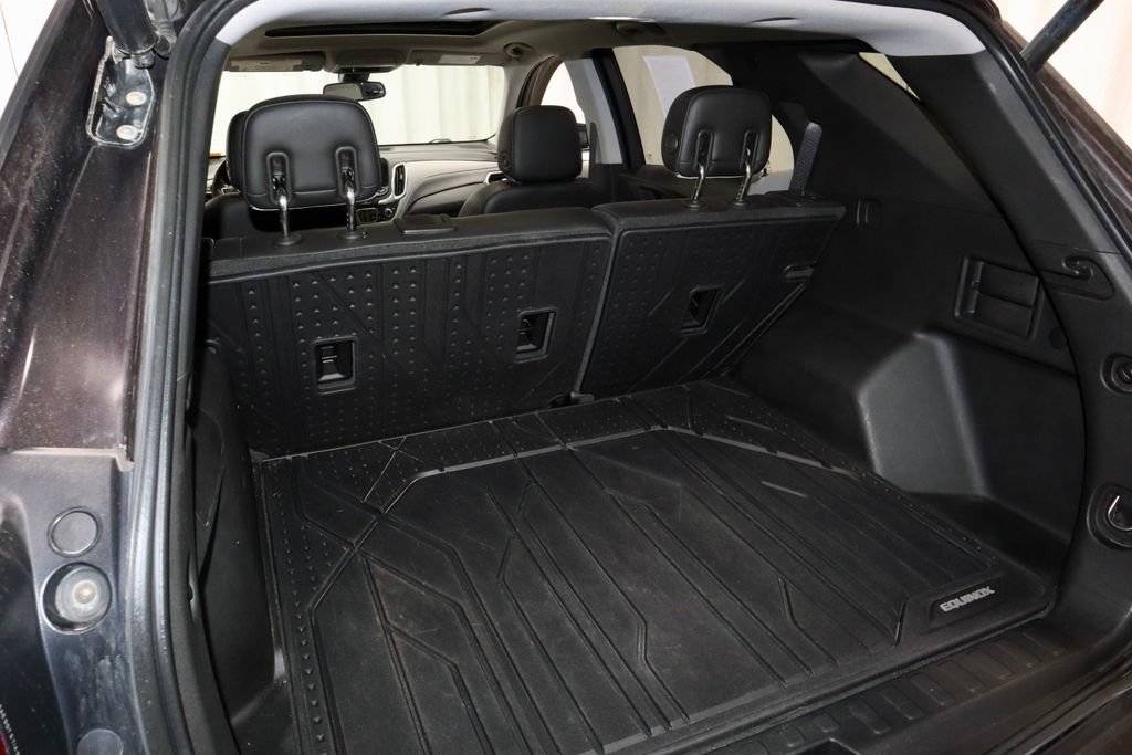 Used 2020 Chevrolet Equinox Premier w/ Premier True North Edition AWD/4WD image 16