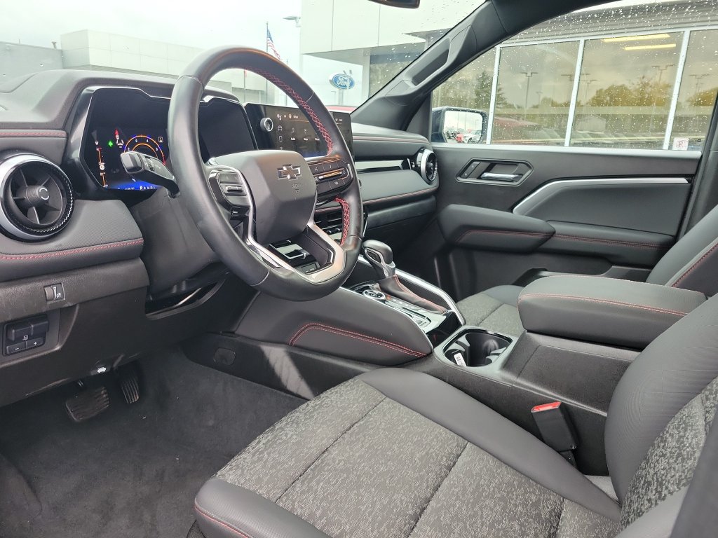 Used 2023 Chevrolet Colorado Z71 w/ Z71 Convenience Package 2 AWD/4WD image 23