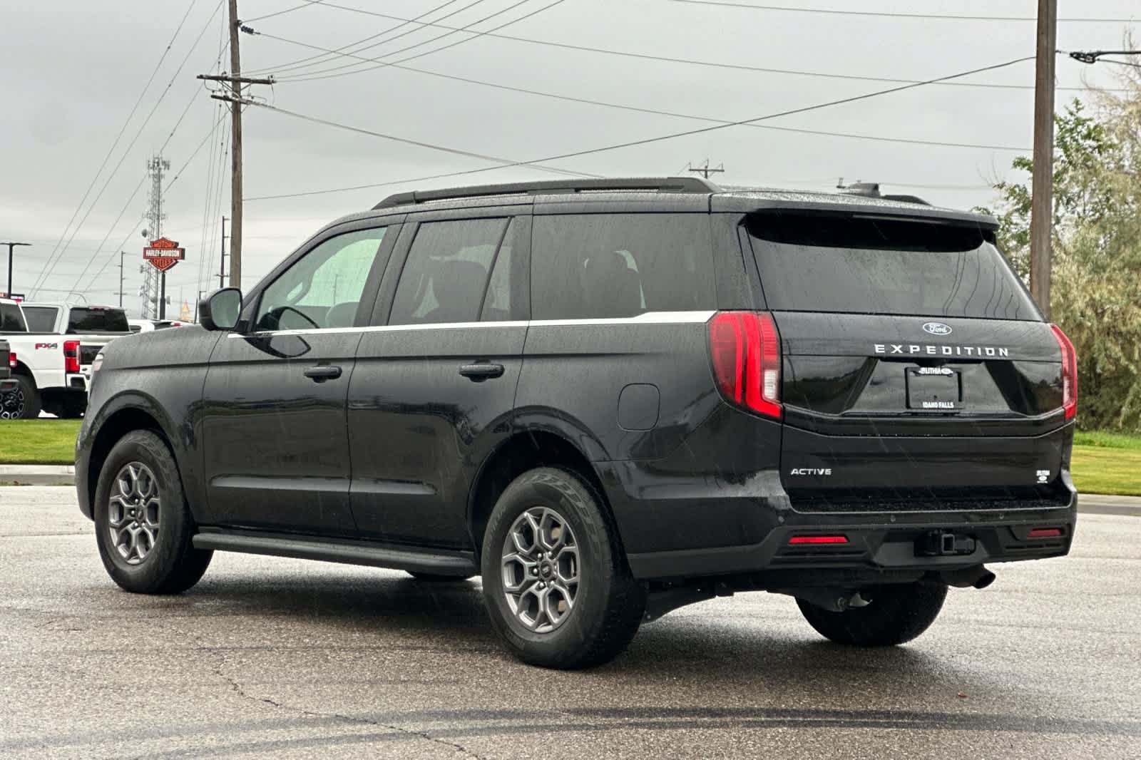 Certified 2025 Ford Expedition Active AWD/4WD image 6