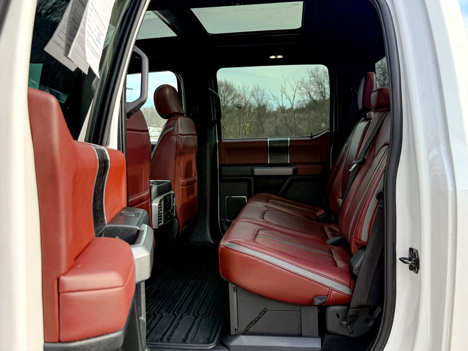 Certified 2019 Ford F250 Platinum w/ Platinum Ultimate Package image 19