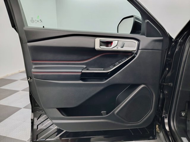 Certified 2022 Ford Explorer ST-Line AWD/4WD image 22