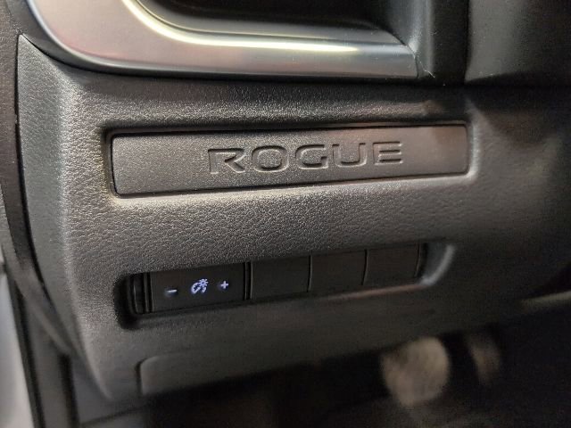 Used 2022 Nissan Rogue S AWD/4WD image 14