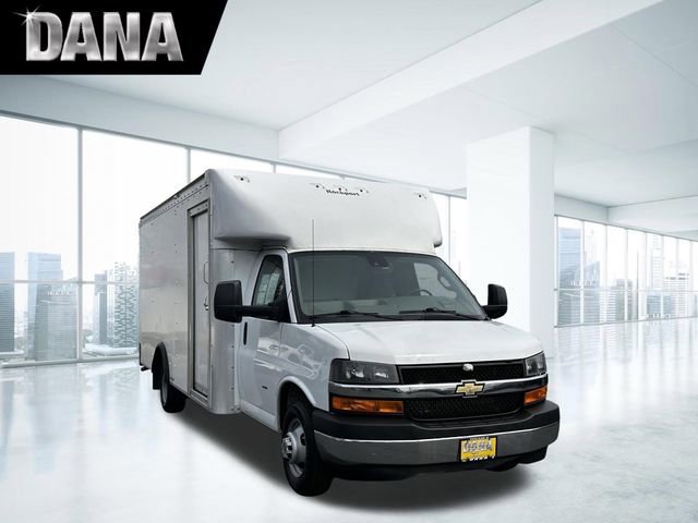 Used 2022 Chevrolet Express 3500 w/ Power Convenience Package image 9