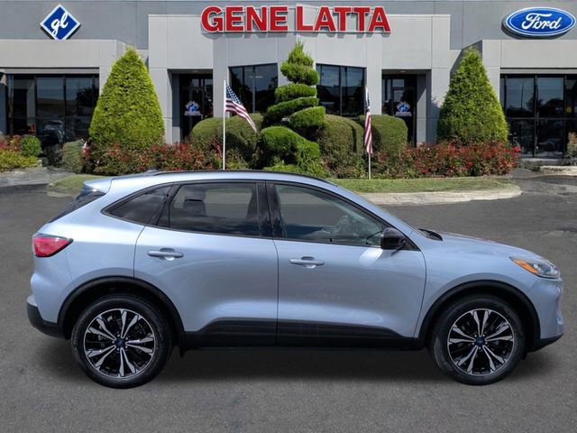 Certified 2022 Ford Escape SEL w/ SEL Stealth AWD Package image 9