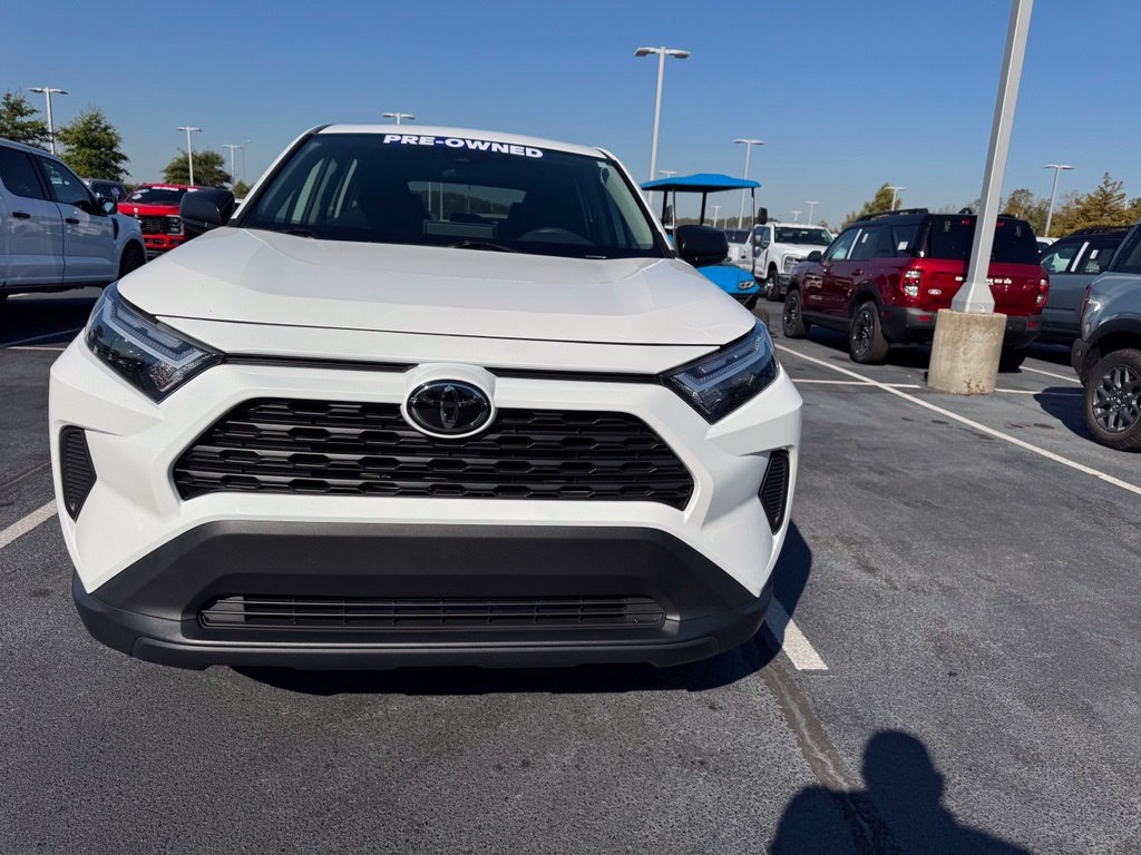Used 2024 Toyota RAV4 LE FWD image 2