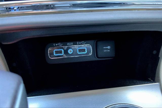 Used 2019 Jeep Grand Cherokee Overland RWD image 15