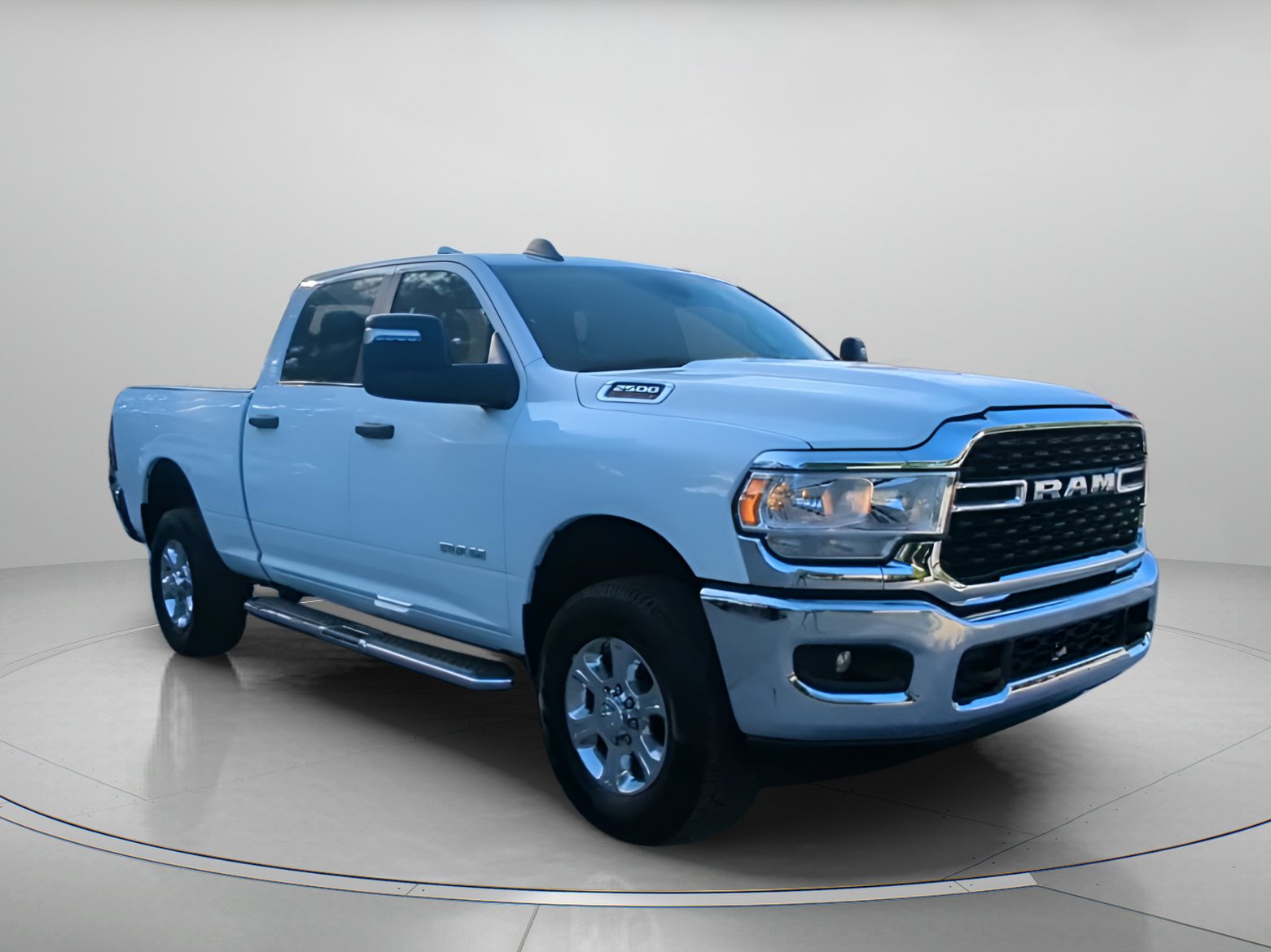 Used 2024 RAM 2500 Big Horn AWD/4WD image 2