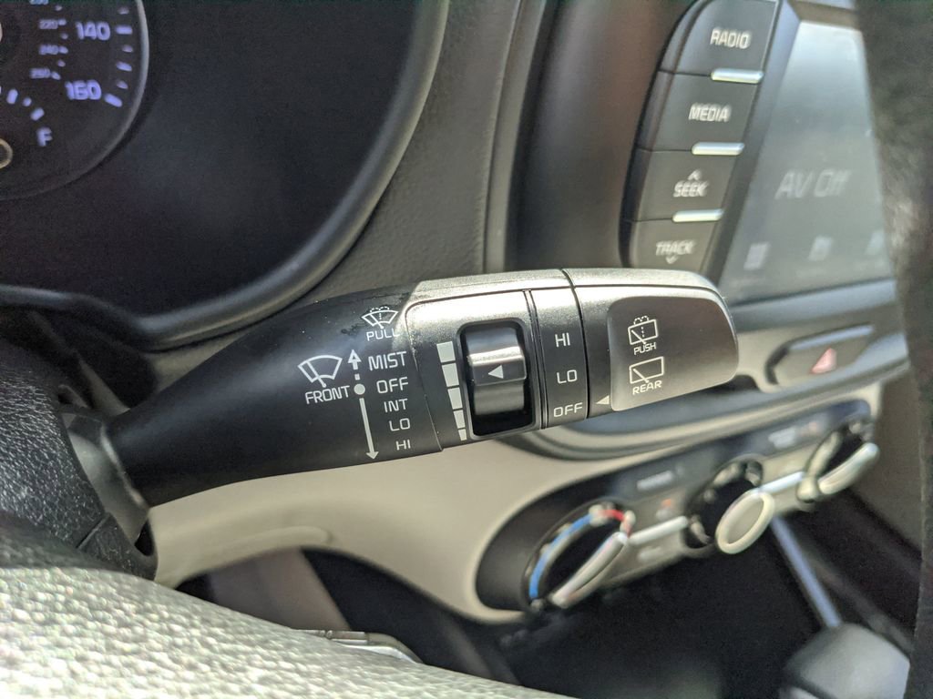 Used 2020 Kia Soul LX image 32