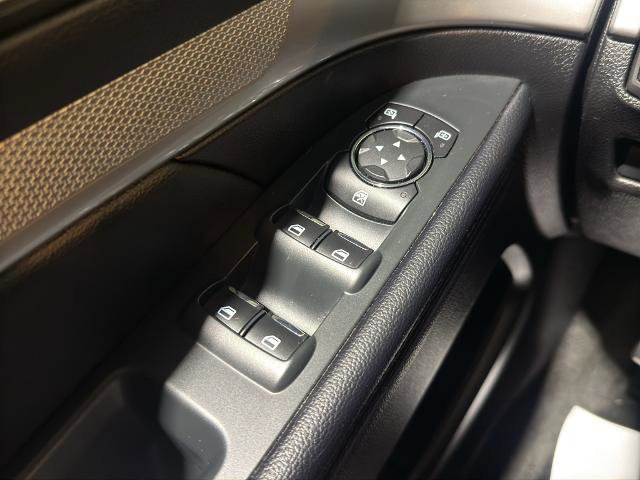 Certified 2017 Ford Explorer XLT w/ Equipment Group 202A image 15