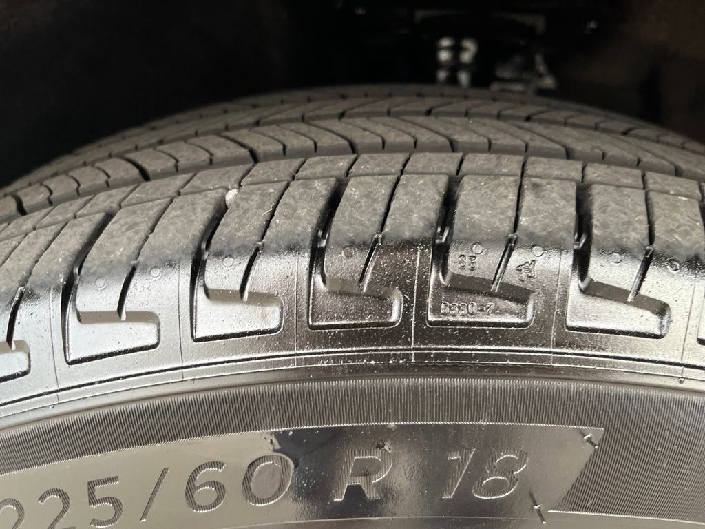 Certified 2025 Ford Escape ST-Line image 36