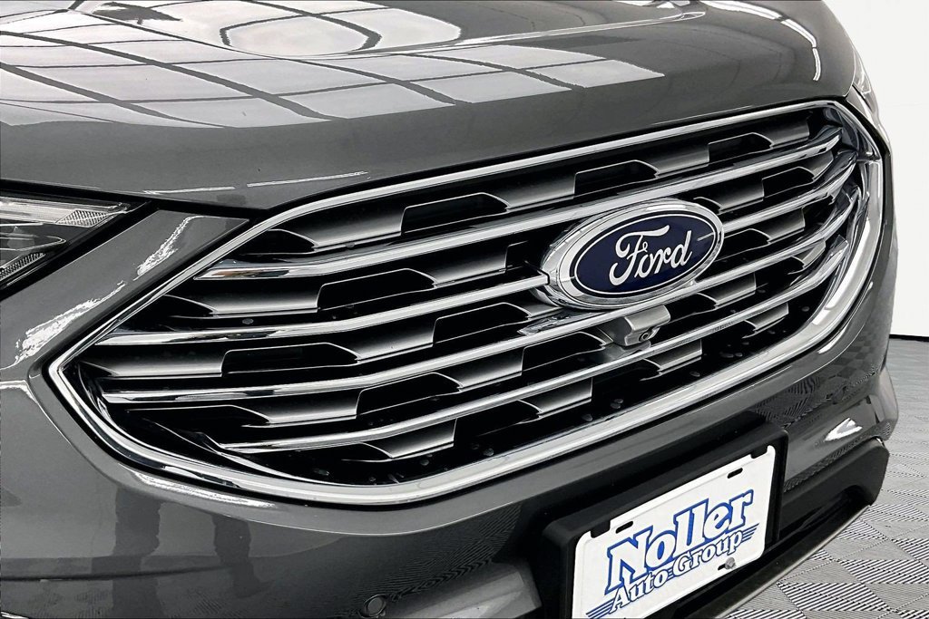 Certified 2024 Ford Edge Titanium w/ Equipment Group 301A AWD/4WD image 28