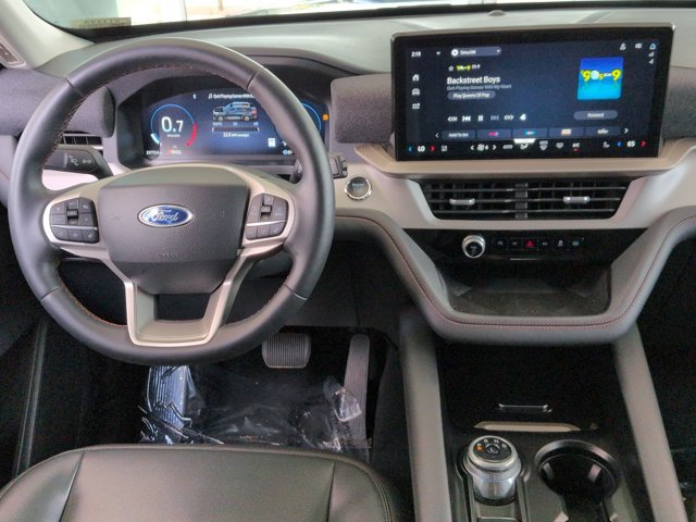 Certified 2025 Ford Explorer Active w/ Active Comfort Package AWD/4WD image 30