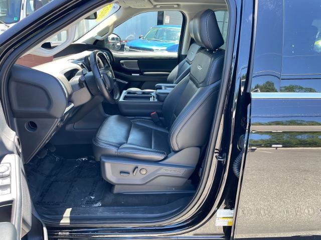 Certified 2025 Ford Expedition Max Platinum AWD/4WD image 9
