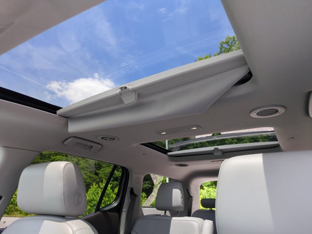 Used 2018 GMC Acadia SLT FWD image 29