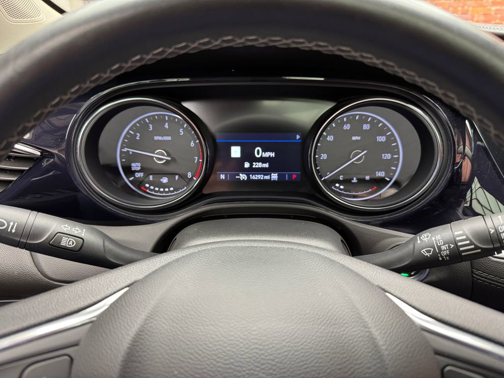 Used 2020 Buick Encore GX Select w/ Experience Buick Package image 19