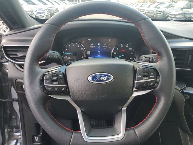 Certified 2024 Ford Explorer ST-Line w/ Class IV Trailer Tow Package image 16