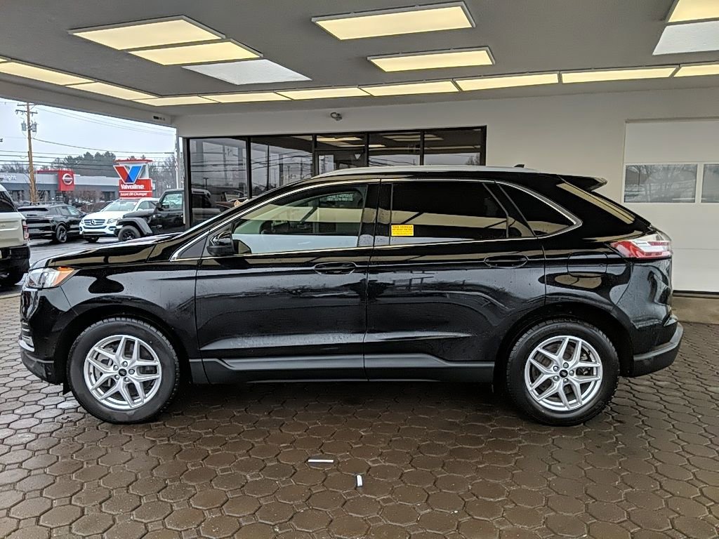 Certified 2024 Ford Edge SEL w/ Convenience Package AWD/4WD image 11