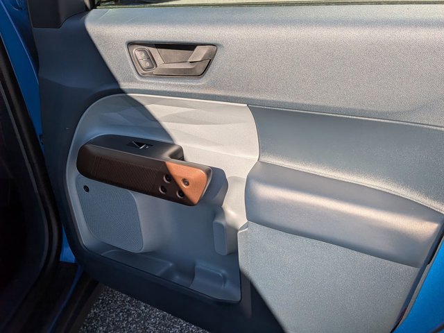 Certified 2022 Ford Maverick Lariat w/ Lariat Luxury Package image 37