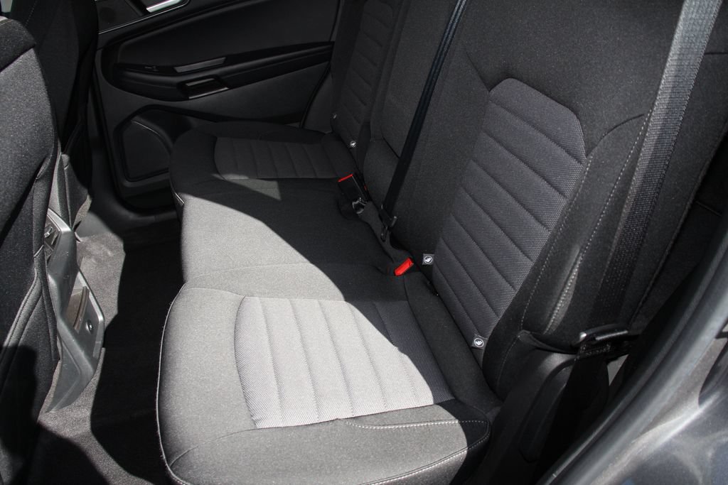 Certified 2023 Ford Edge SE w/ Black Appearance Package AWD/4WD image 21