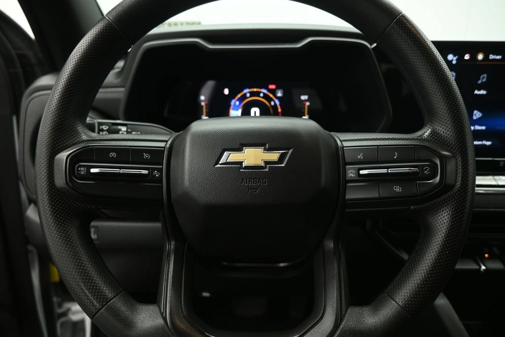 Used 2023 Chevrolet Colorado W/T w/ WT Convenience Package RWD image 11