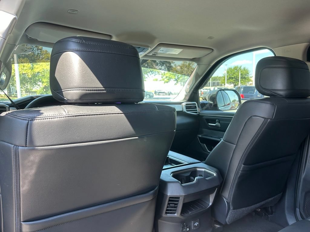 Used 2024 Toyota Tundra Limited AWD/4WD image 28