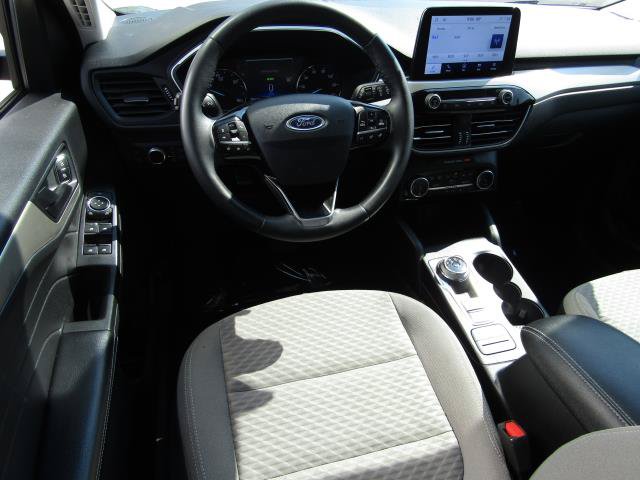 Certified 2022 Ford Escape SE w/ SE Sport Appearance Package AWD/4WD image 2
