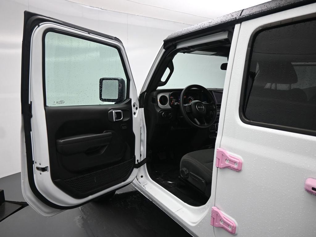 Used 2025 Jeep Wrangler Sport image 35